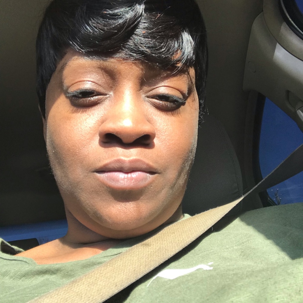 Meet your Posher, Edie